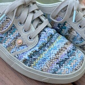 Satorisan sneakers 7.5